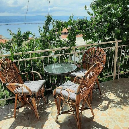 Apartments Tina Omis Exterior photo