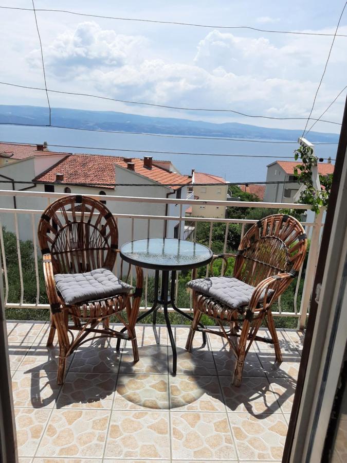 Apartments Tina Omis Exterior photo
